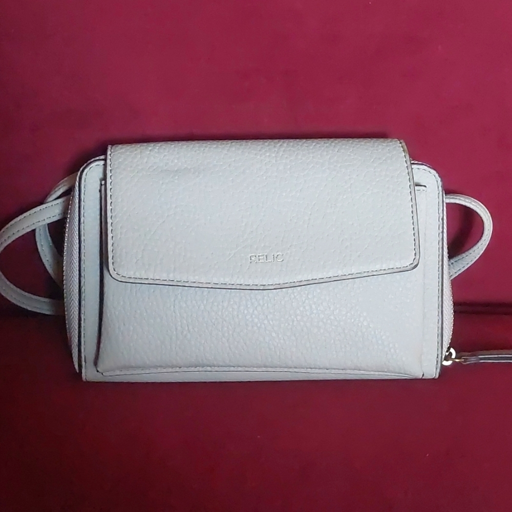 NWT Relic Crossbody Wristlet Wallet Hand Bag Cement Color
